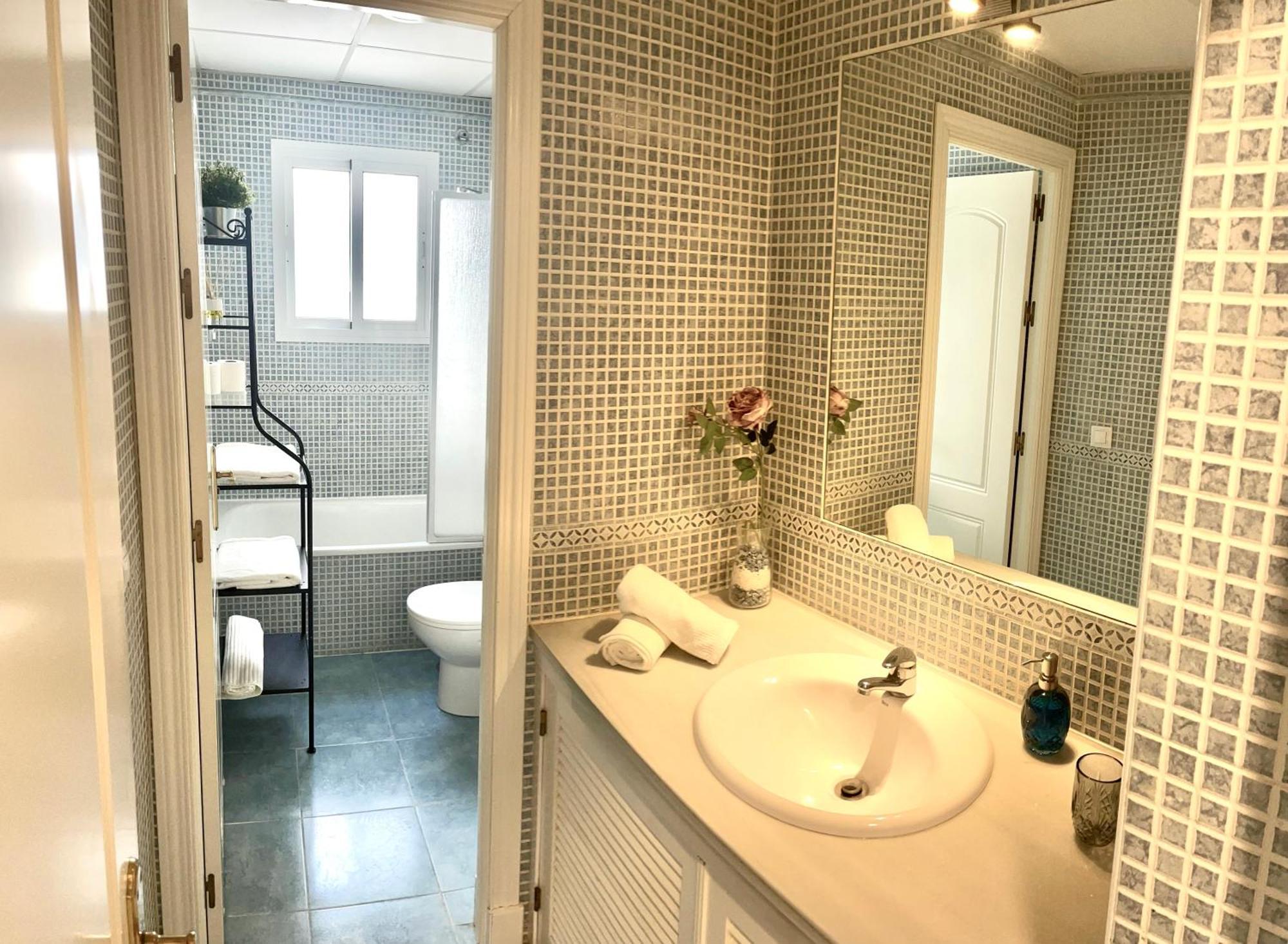 Apartamento Liru Bormujos 2, A 5 Minutos De Sevilla Bagian luar foto